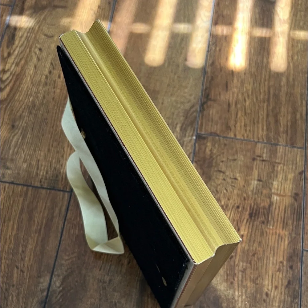 Unique Vintage Gold Framed Cottage Scene Art - Picture 4 of 4